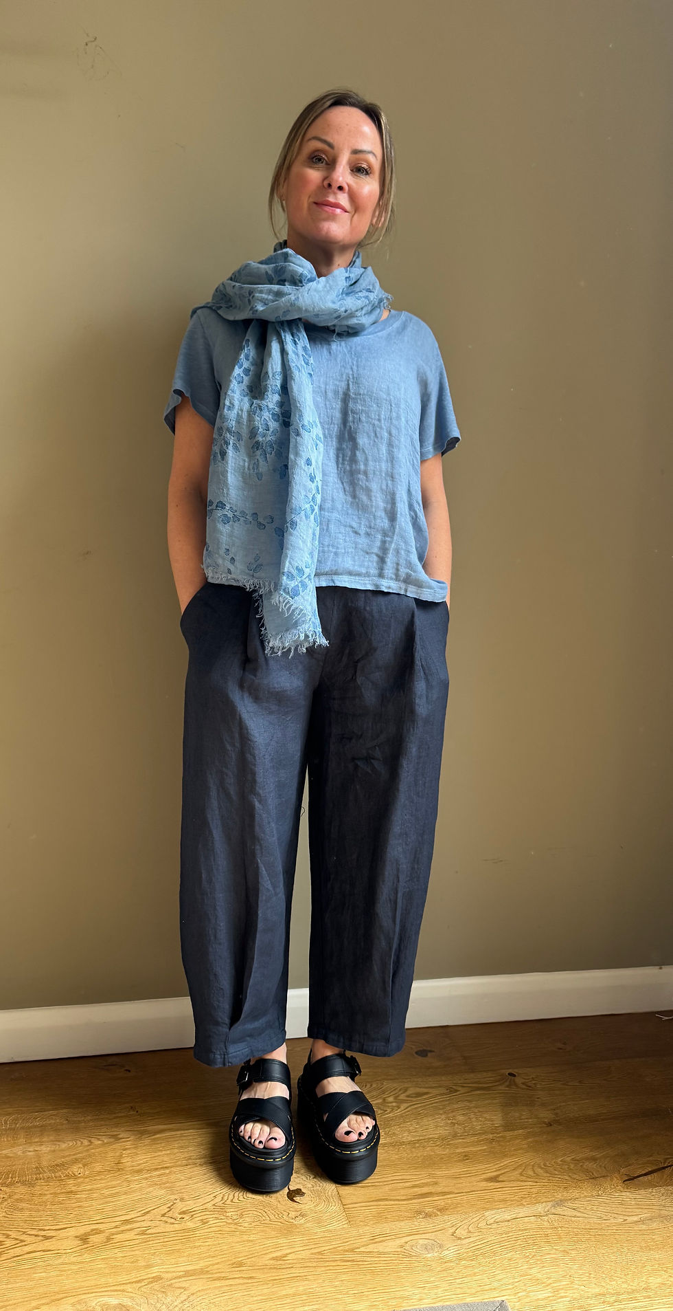 Thumbnail: Blueberry Linen Pant 