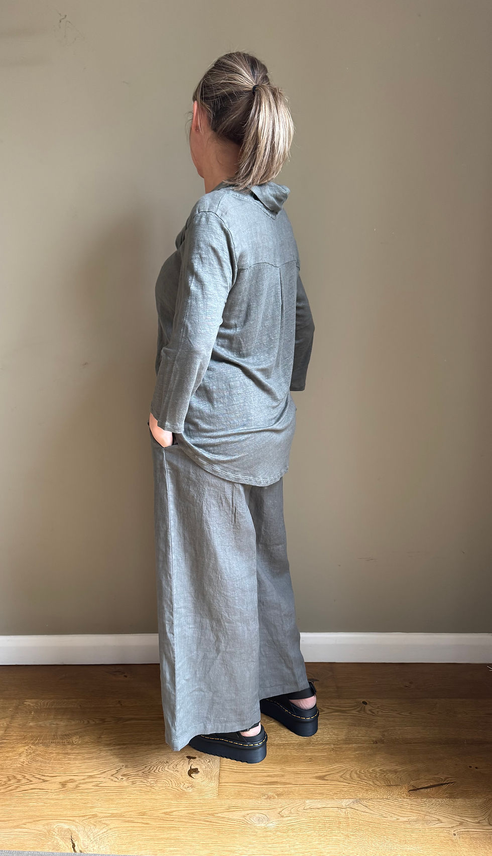 Thumbnail: Blueberry Linen Top
