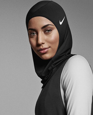 Müslüman-Kadın-Sporcular-İçin-Çıkarılan-Nike-Sporcu-Başörtüsü.jpg