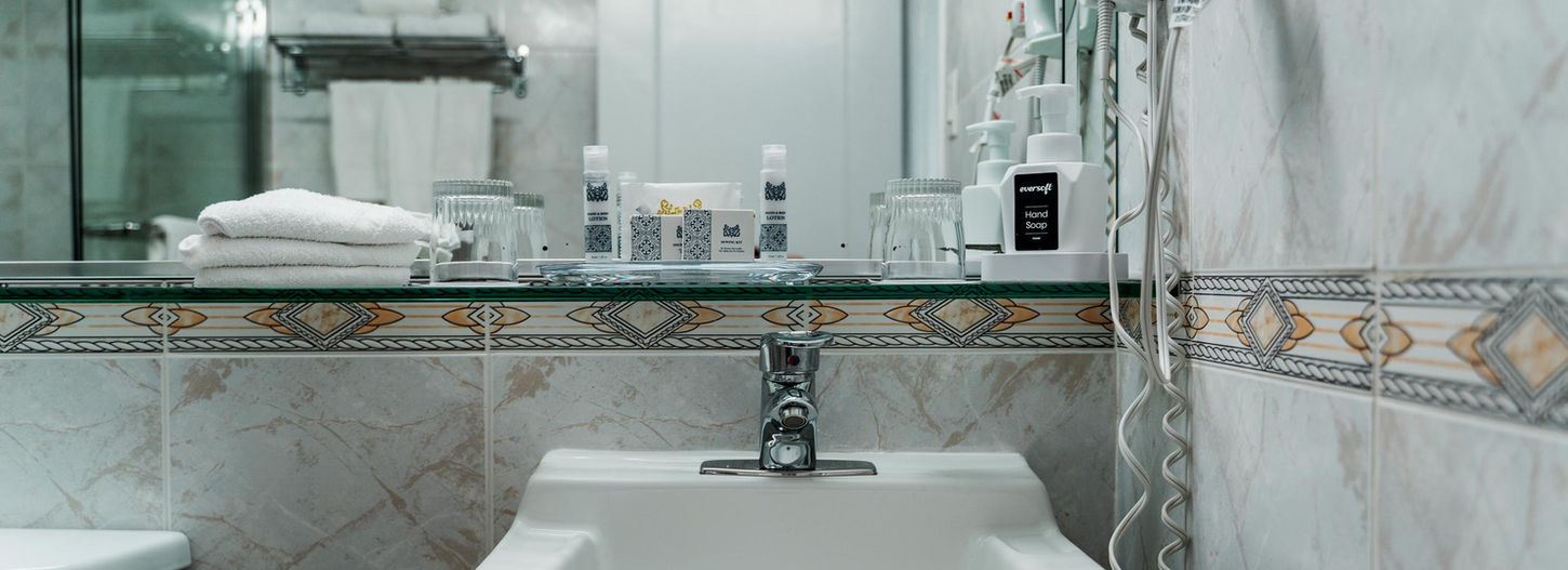 Lakeview Double Guest Room