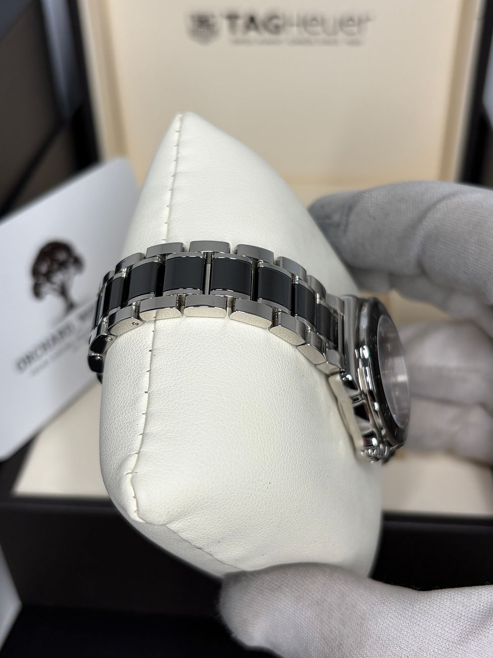 Thumbnail: 2017 Near Mint Women’s Diamond Tag Heuer Formula 1 (WAH1314) Full Set