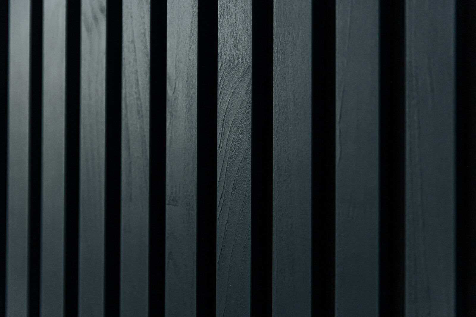 Real solid-aspen acoustic panels in anthracite finish