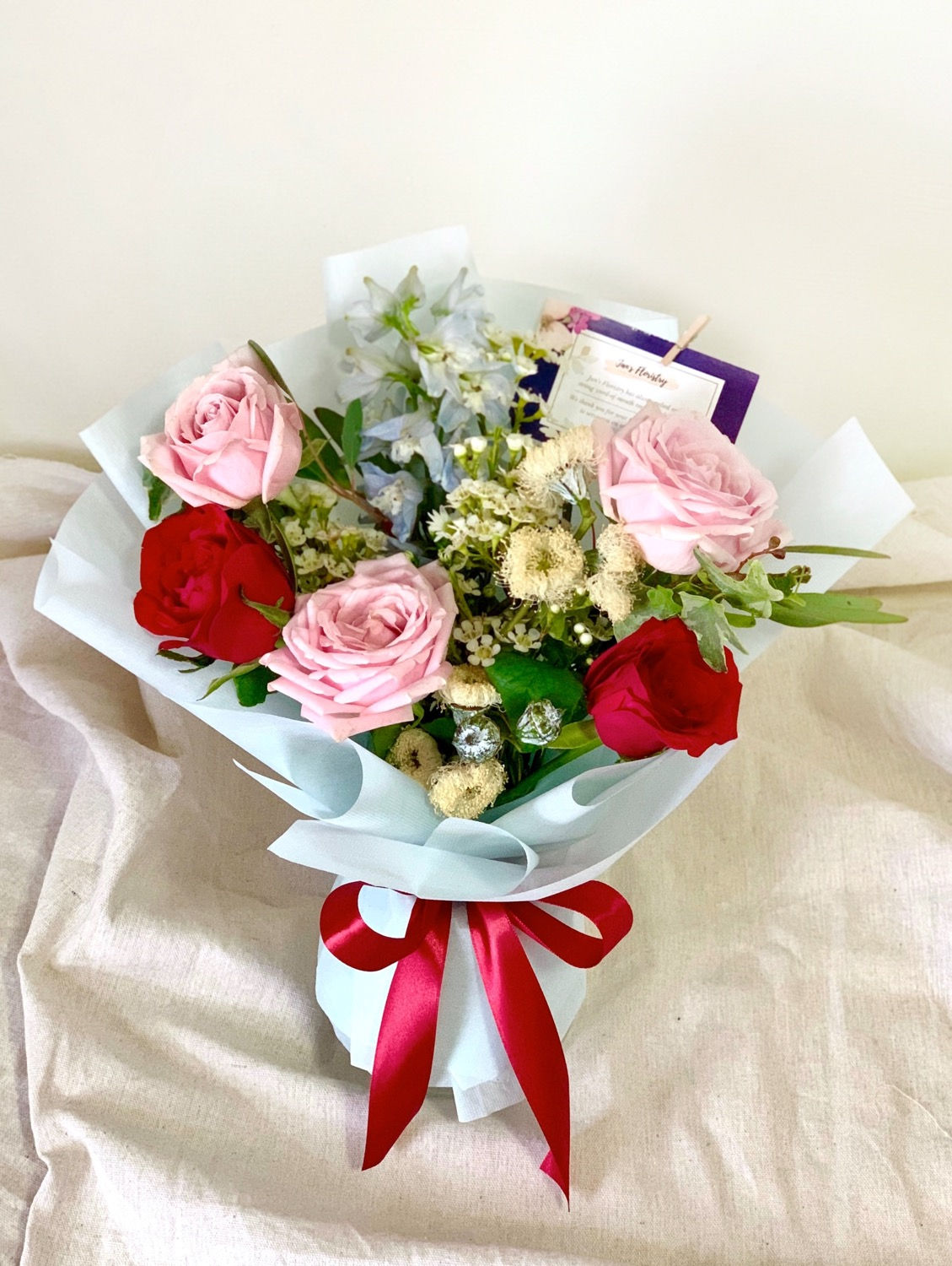 Freestyle Mixed Roses Bouquet