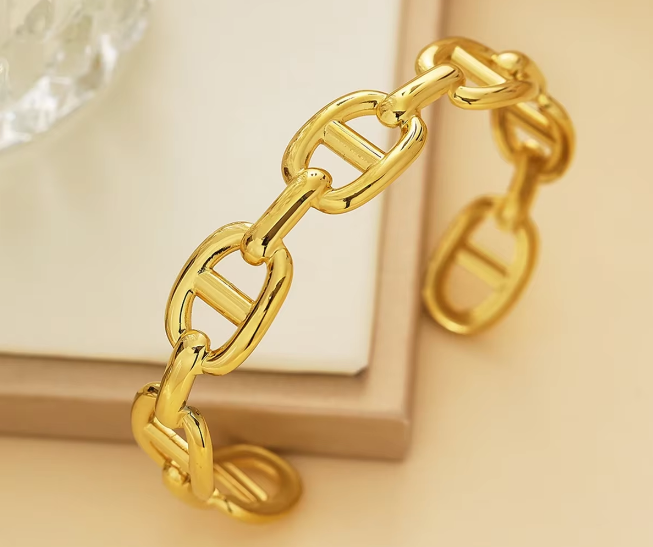 Thumbnail: Élise Chain Bracelet