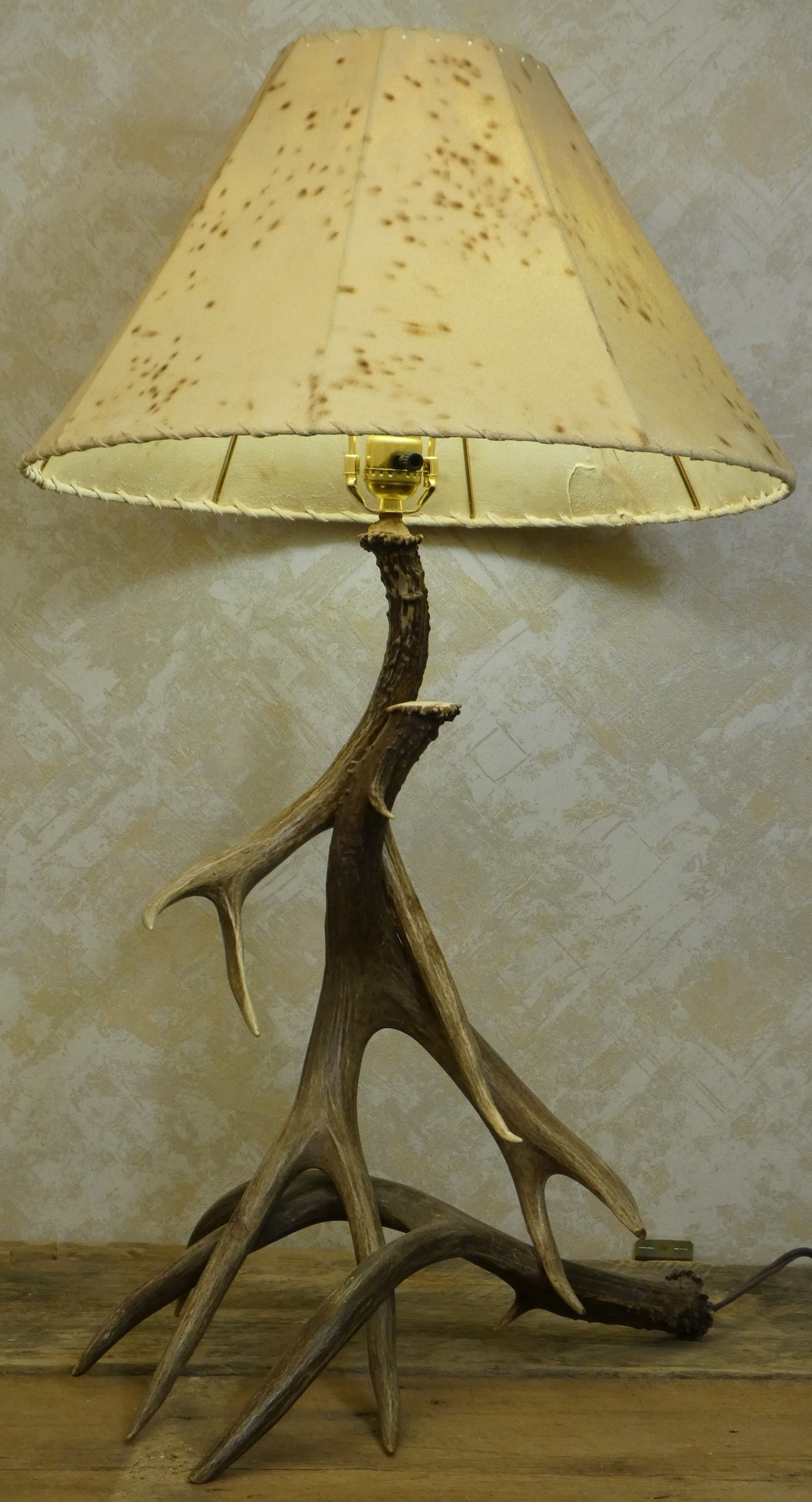 3 Antler Mule Deer Table Lamp