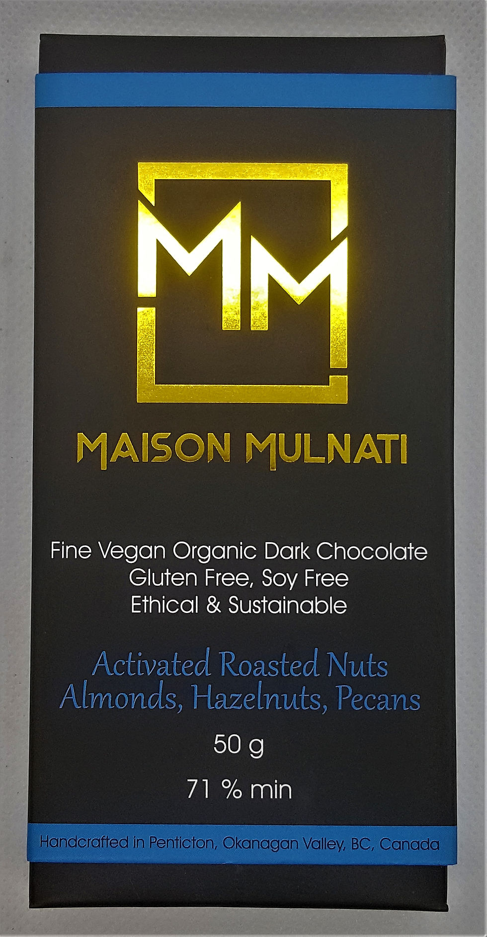 Thumbnail: Box of 27 vegan chocolates + 1 chocolate bar