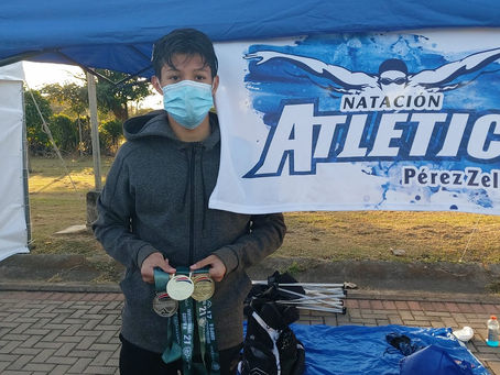 Atlético PZ logró dos oros y dos platas en torneo de natación