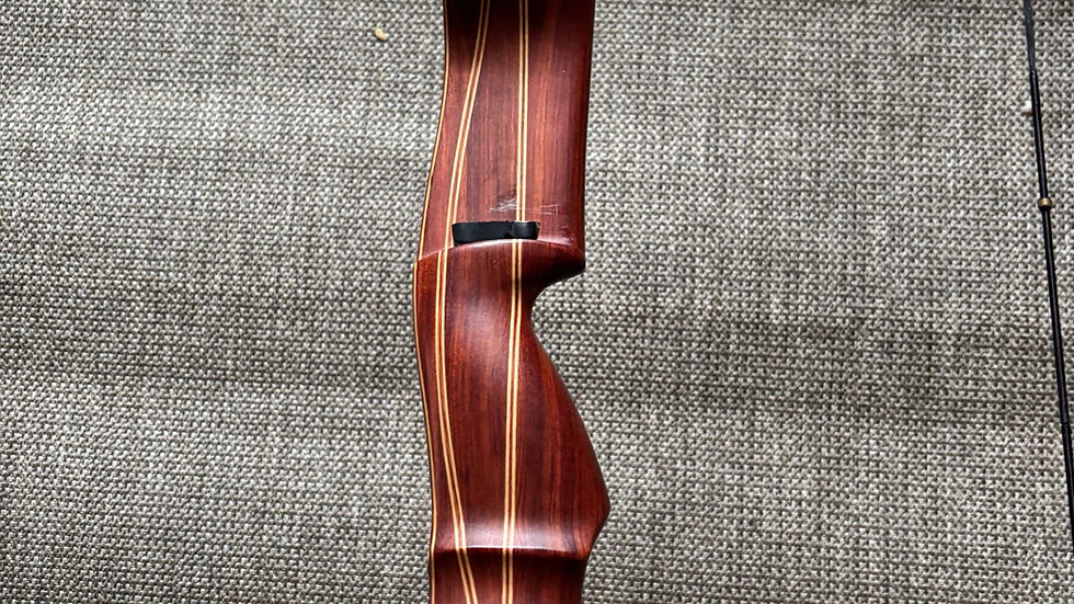 Tomasine (later Checkmate Hunter model) 62" 50#
