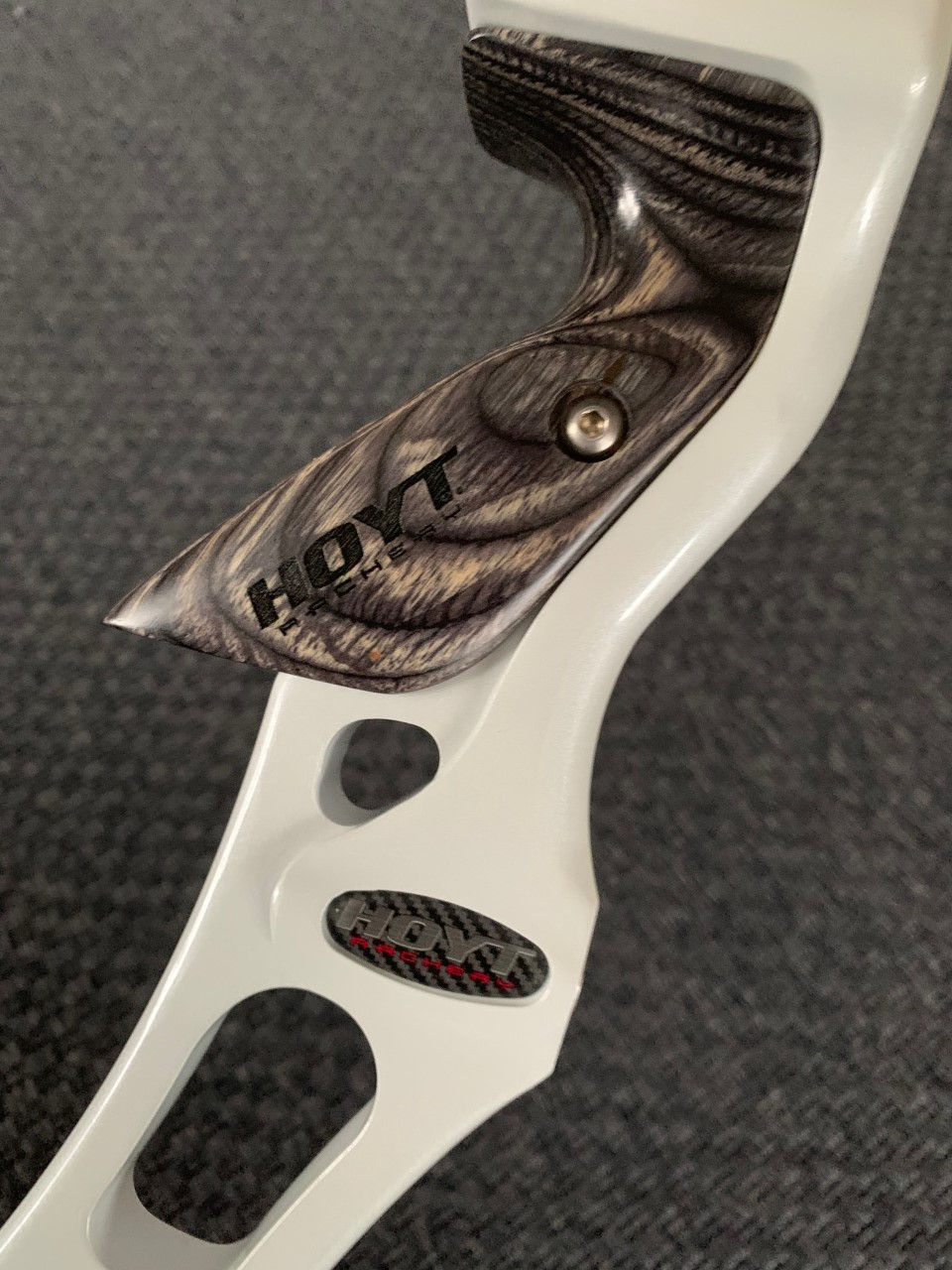 Thumbnail: Hoyt Horizon ILF 25"