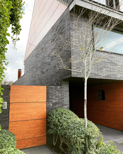 de façade van ons bureau.