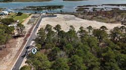 72 75 Wave Crest Drive-2