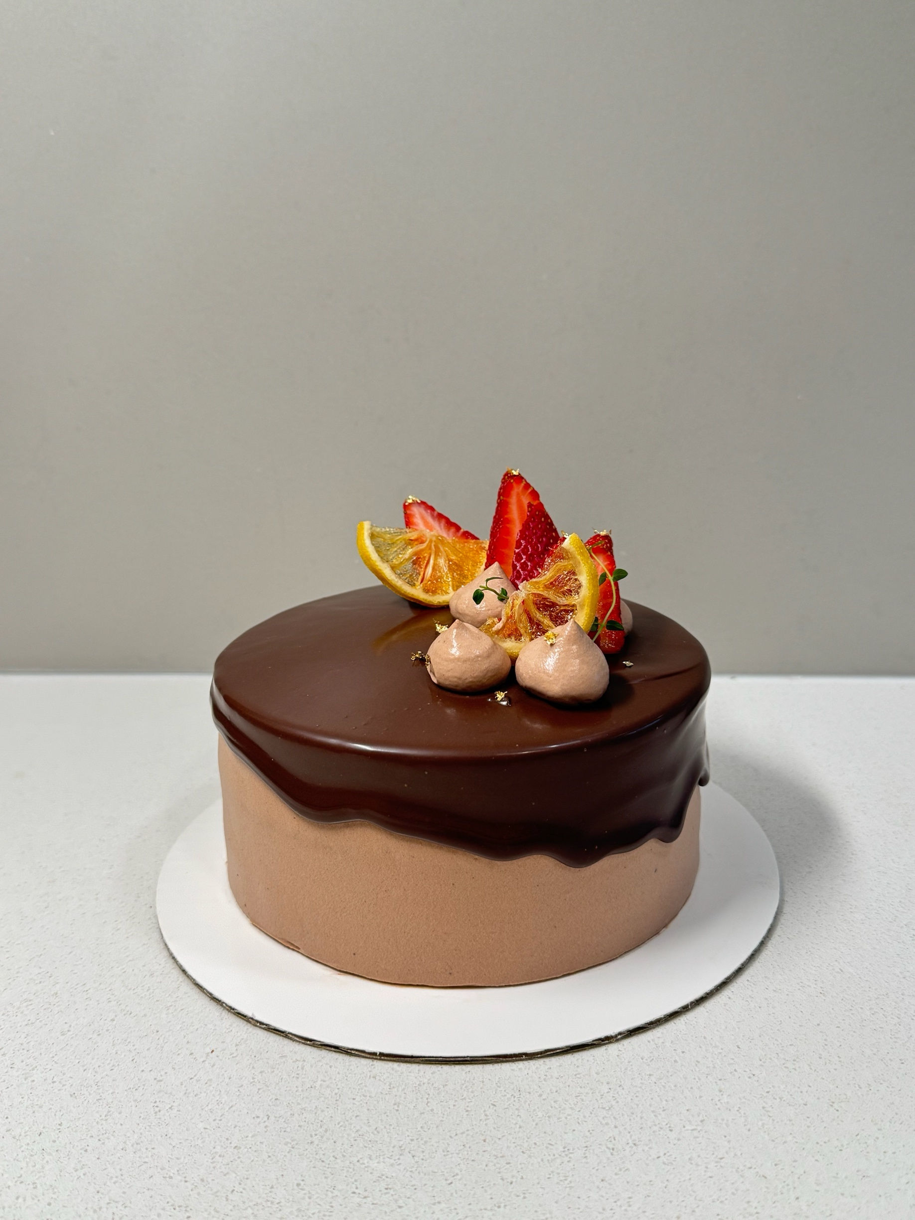 6" Chocolate strawberry cake