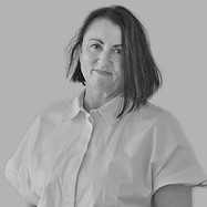 Martina Schweitzer sw.jpg