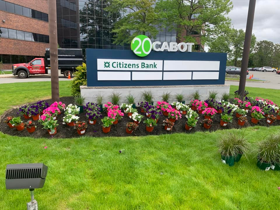 citizens bank landscaping.jpg