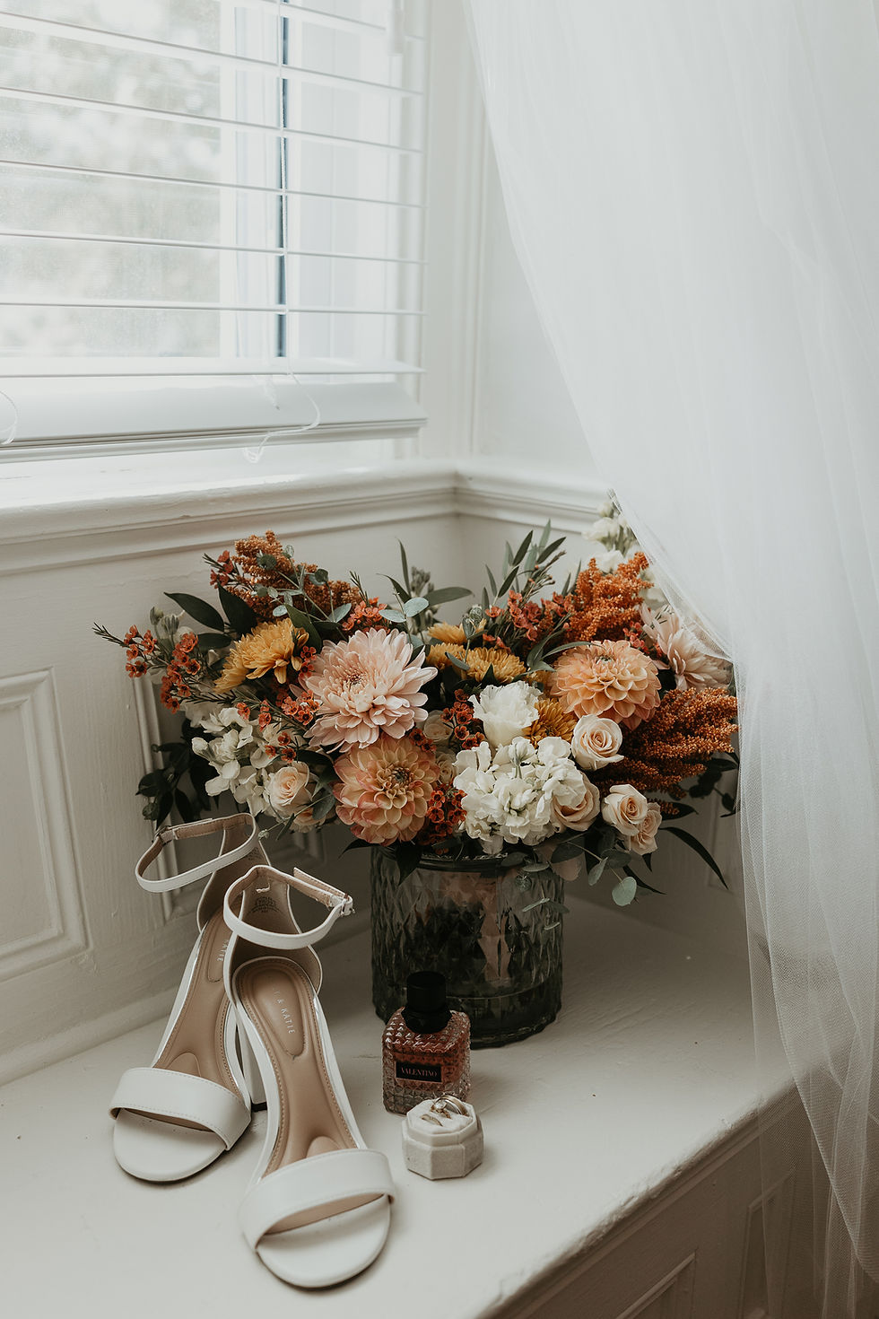 September bridal bouquet