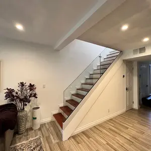 Glass railings installation in Los Angeles