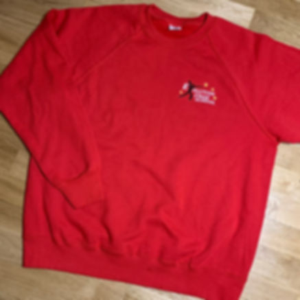 SWEATSHIRT / CREW NECK (Red or Black)