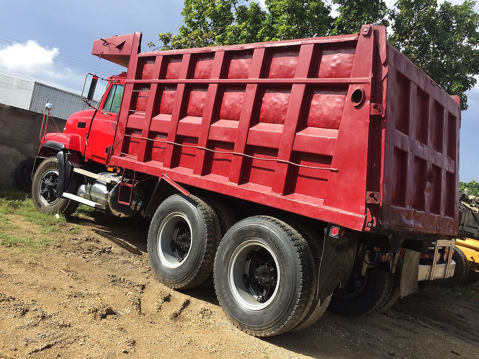 Miniatura: Camion Mack CL