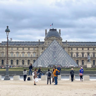 Louvre 1.jpeg