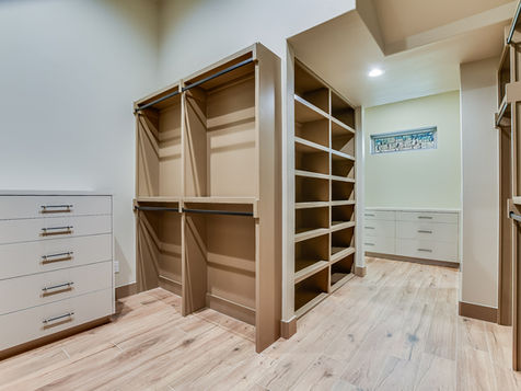 x022_Main Closet.jpg