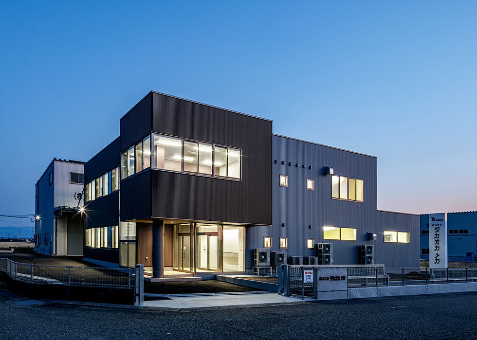 003_7328 外観北東面夕景_R