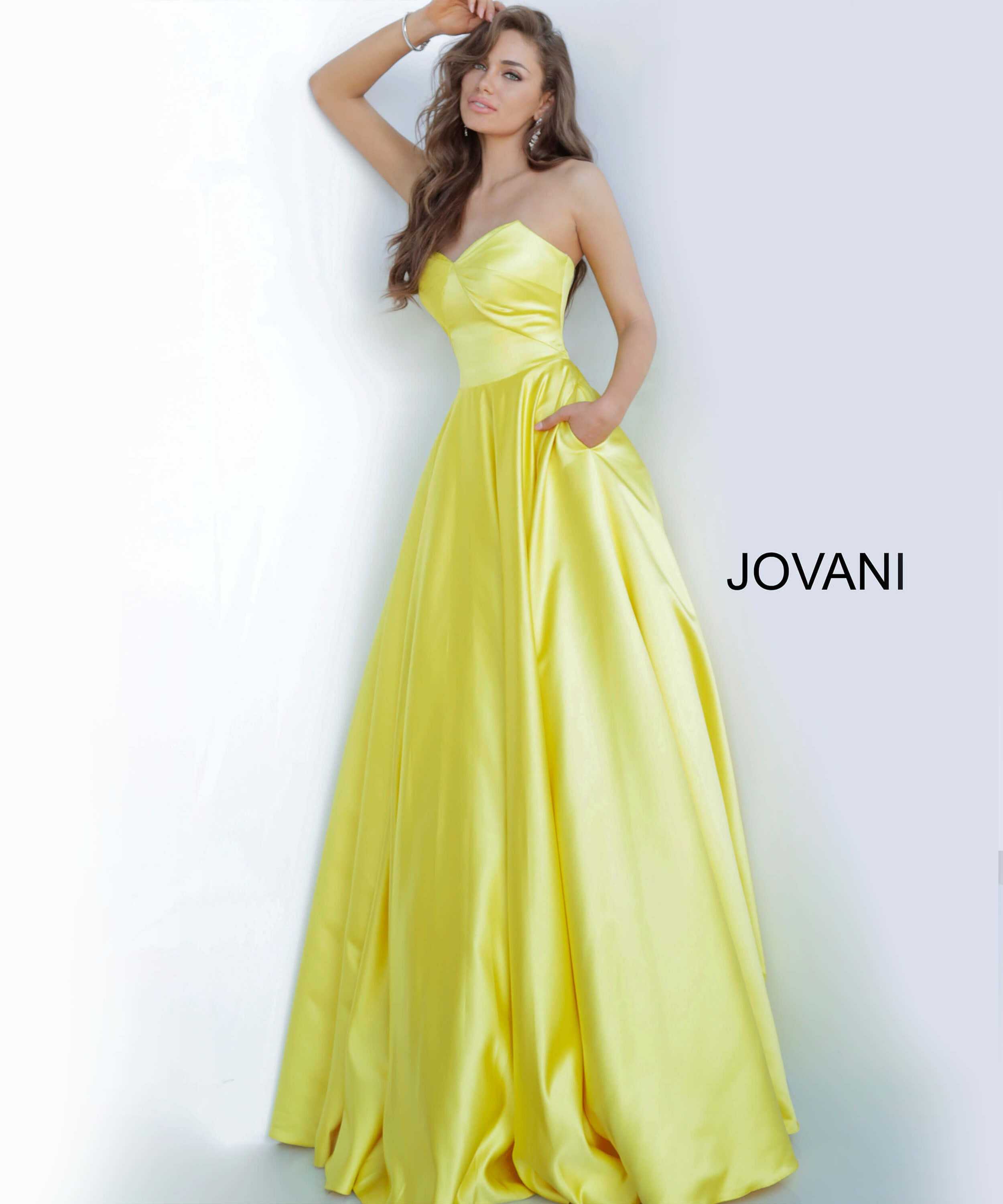 JOVANI 67847