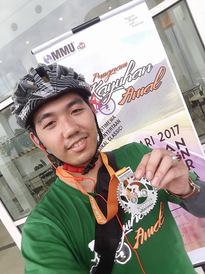 Thumbnail: Limited Edition : Program Kayuhan Amal 2017 Medal Replica