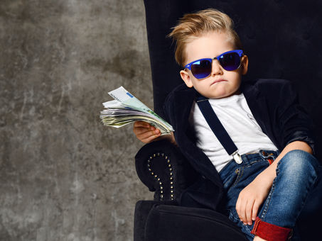 How to Make 6 Figures in Your First Year in Sales