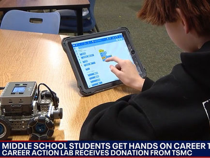 Glendale Students Get Career Training Through College & Career Ready Lab