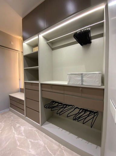 Walk-in 2.jpeg