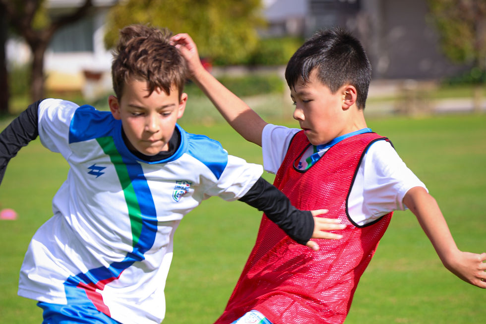 Seeing the Whole Pitch: Why Scanning and Awareness Are Football's Ultimate Superpowers