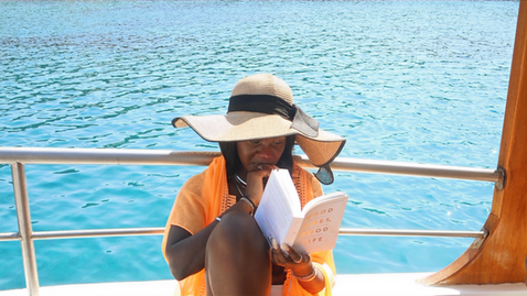 Pack for your summer holiday the Eco Stylish way