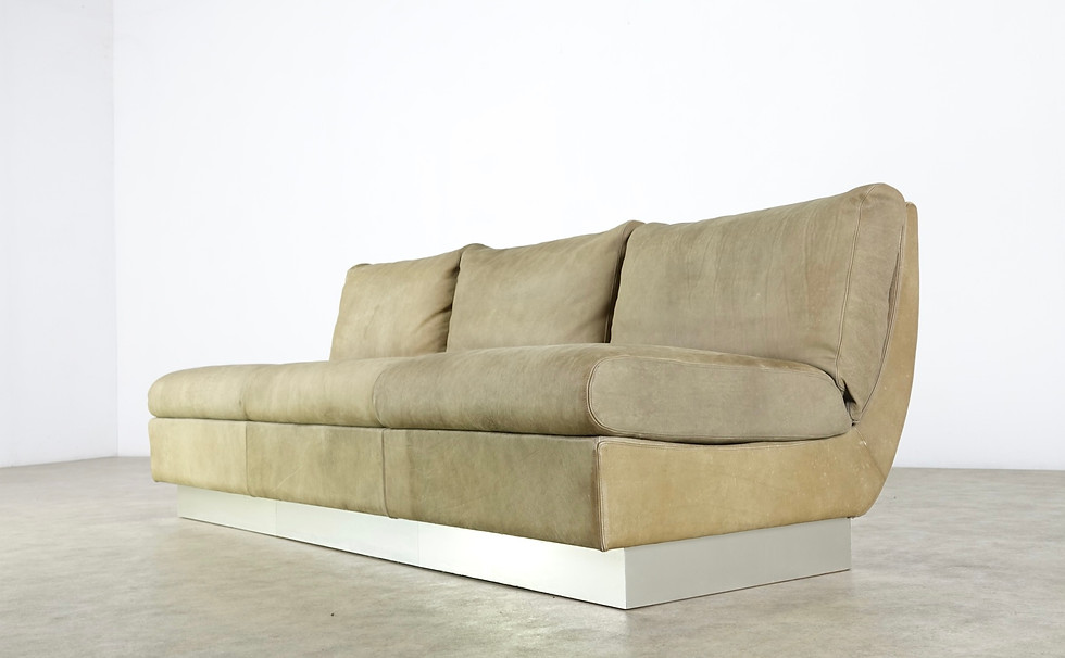 Miniaturbild: Jacques Carpentier three seater sofa 