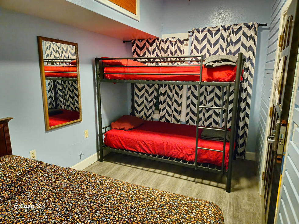 4 people room.jpg