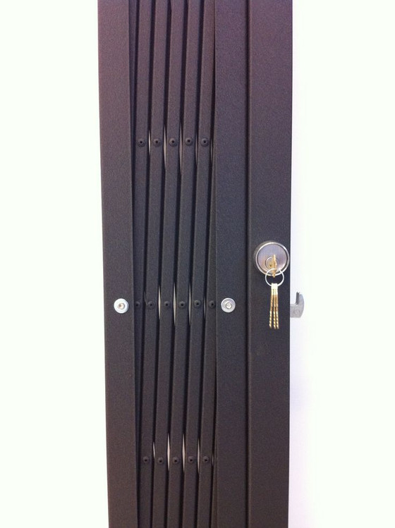 5 Key Features To Look For When Purchasing A Security Gate For Your Small Business