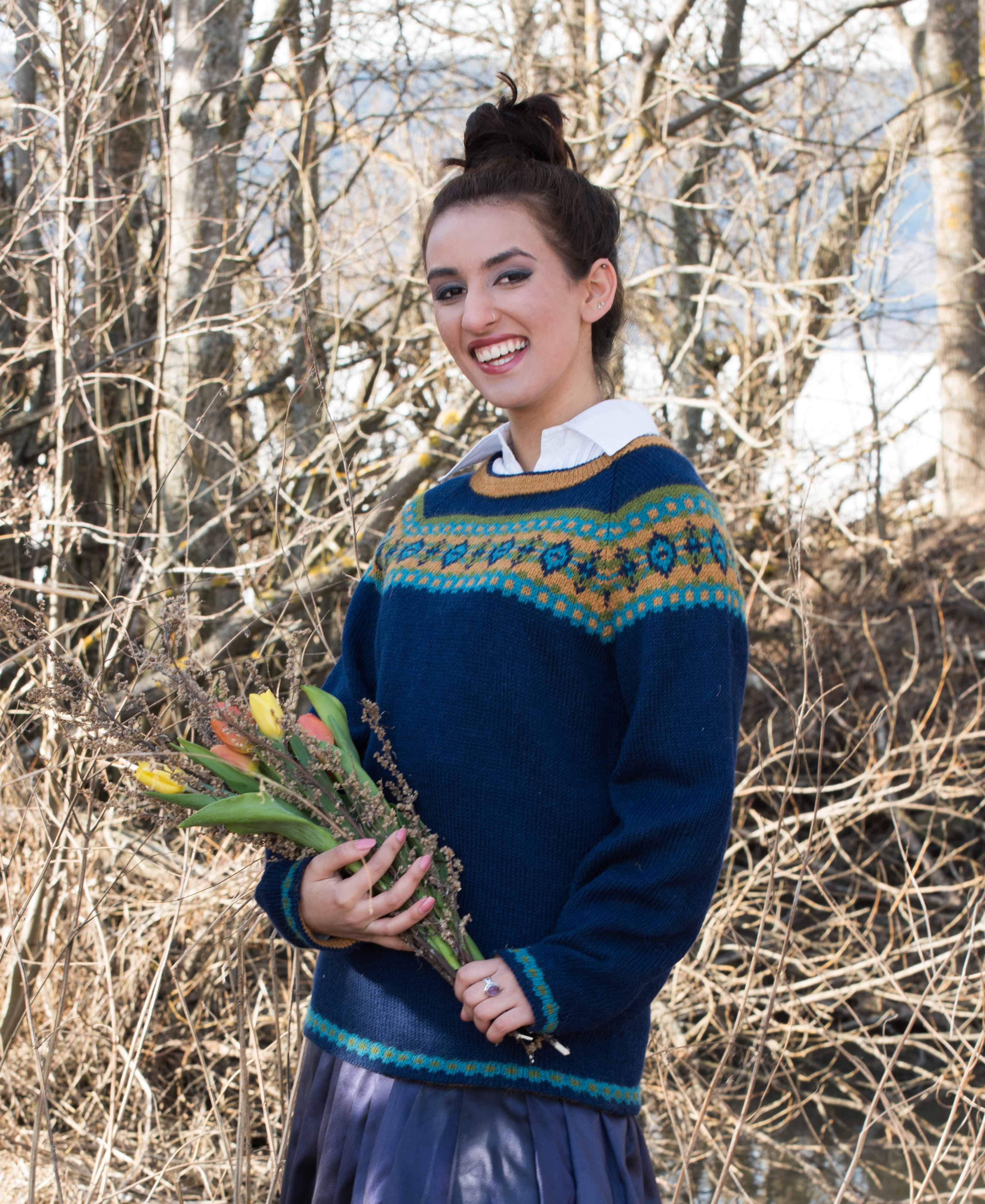 New edition, Frida's emerald sweater, Strong