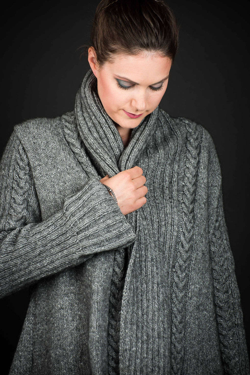 Thumbnail: English pattern KH Straight in braid 104 CARIAD