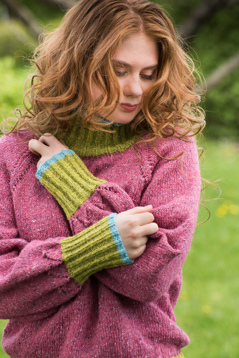 Thumbnail: E 136 JASILMIR - sweater with puff sleeves and raglan hem