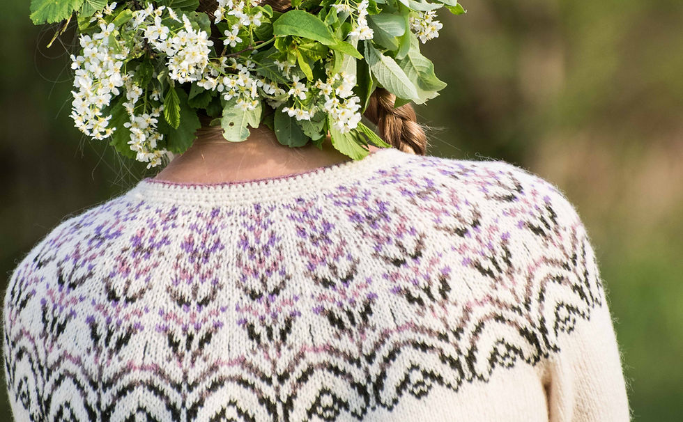 Thumbnail: Hillesvåg, Geitrams - cardigan with round base in Ask