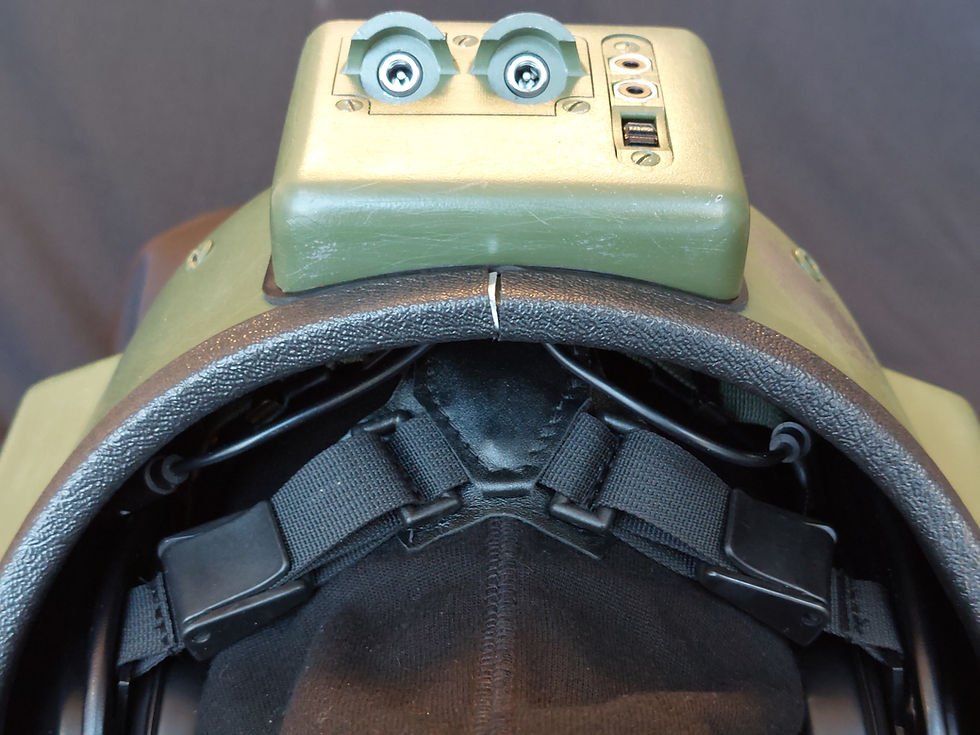 Thumbnail: Adjustment for wear can be done via the two straps on the back