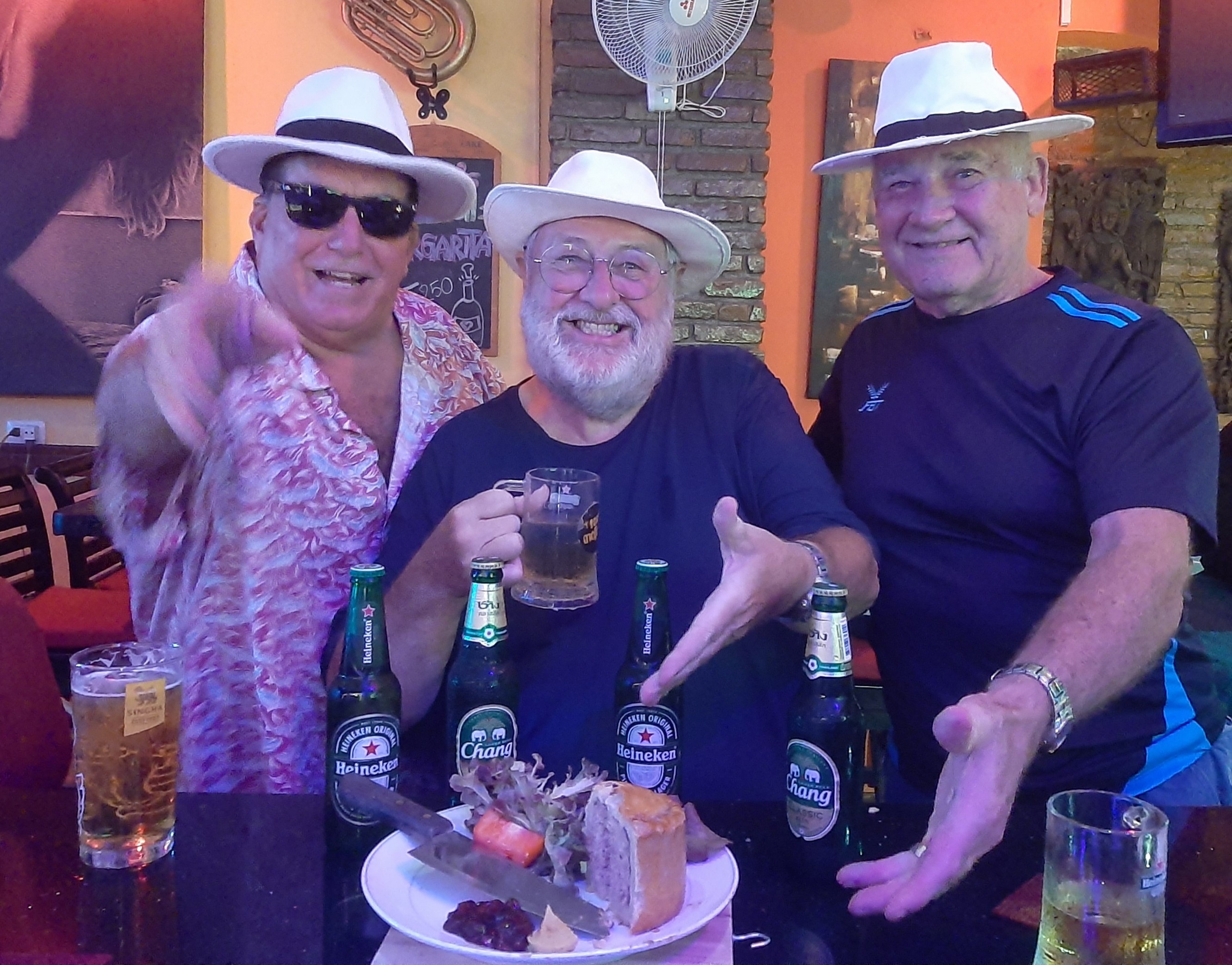 Writer: PAENSUWAN-GRANT