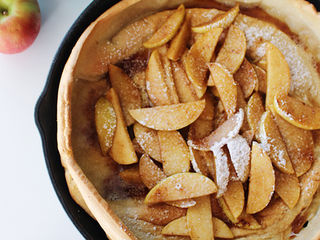 Apple Skillet Pancake