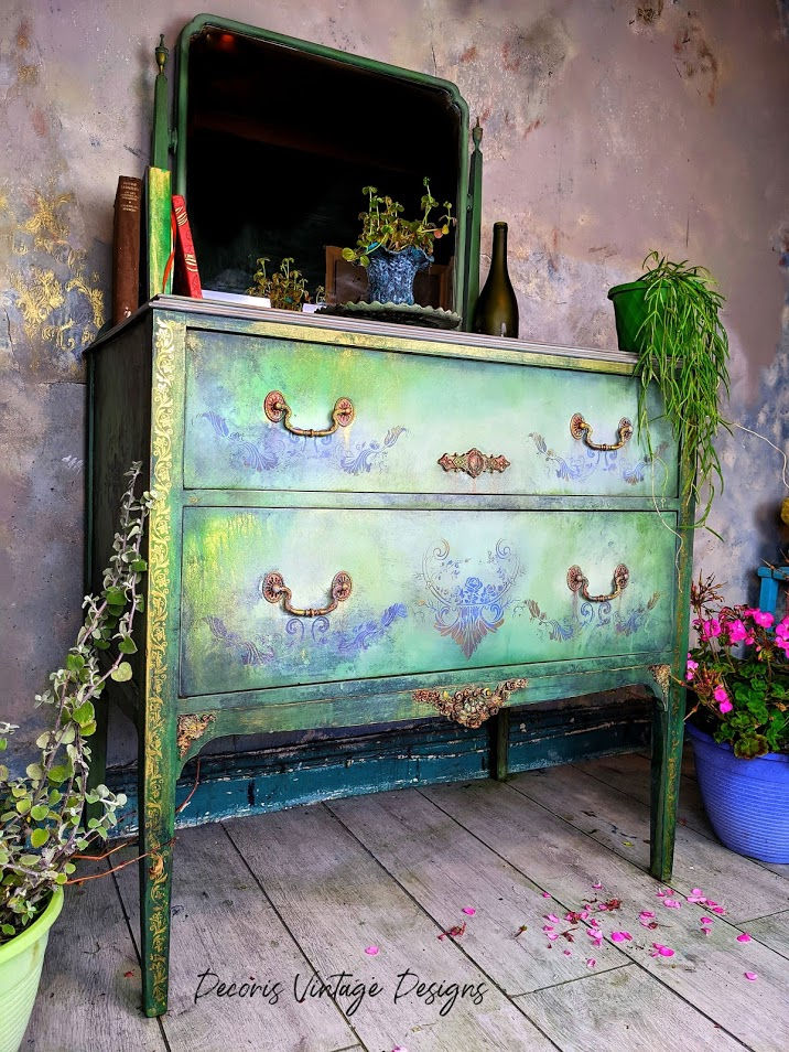 Thumbnail: Tulumn Keyholes