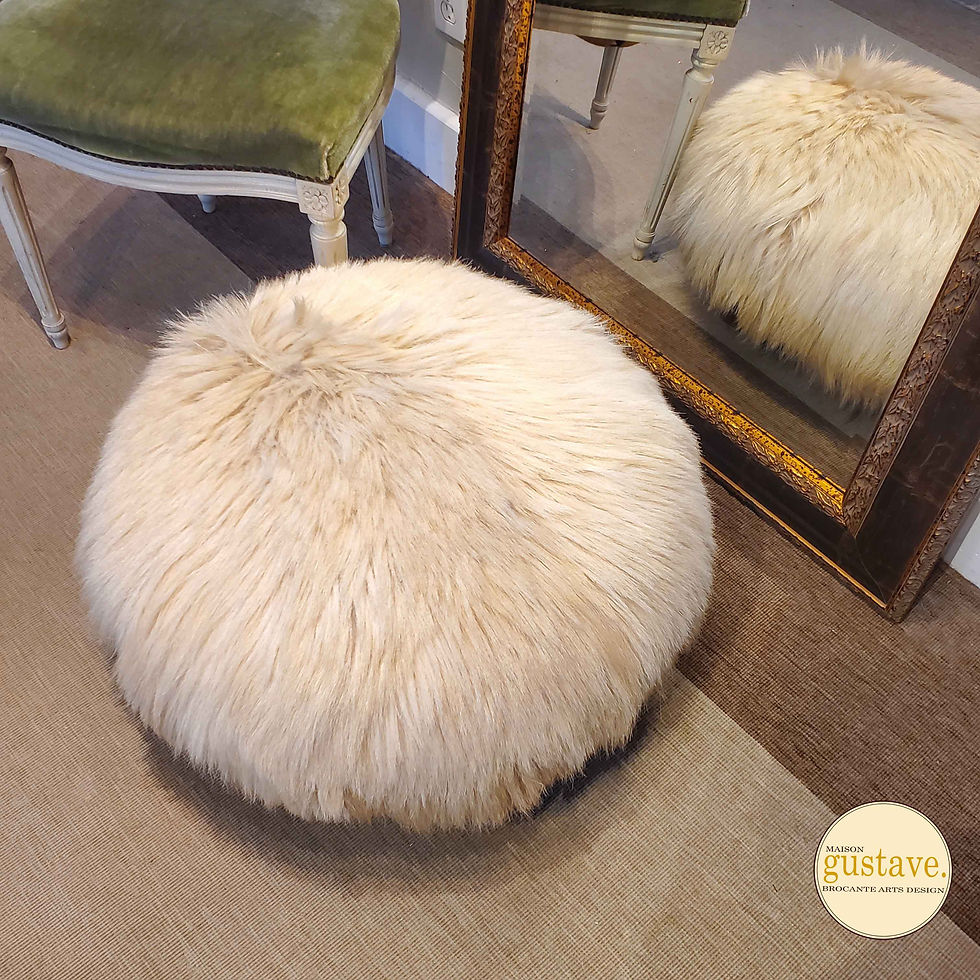 Ottoman | Repose-pieds en bois et peau naturelle