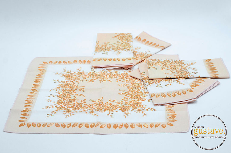 Miniature : Serviettes de table en tissu fleuries (6)