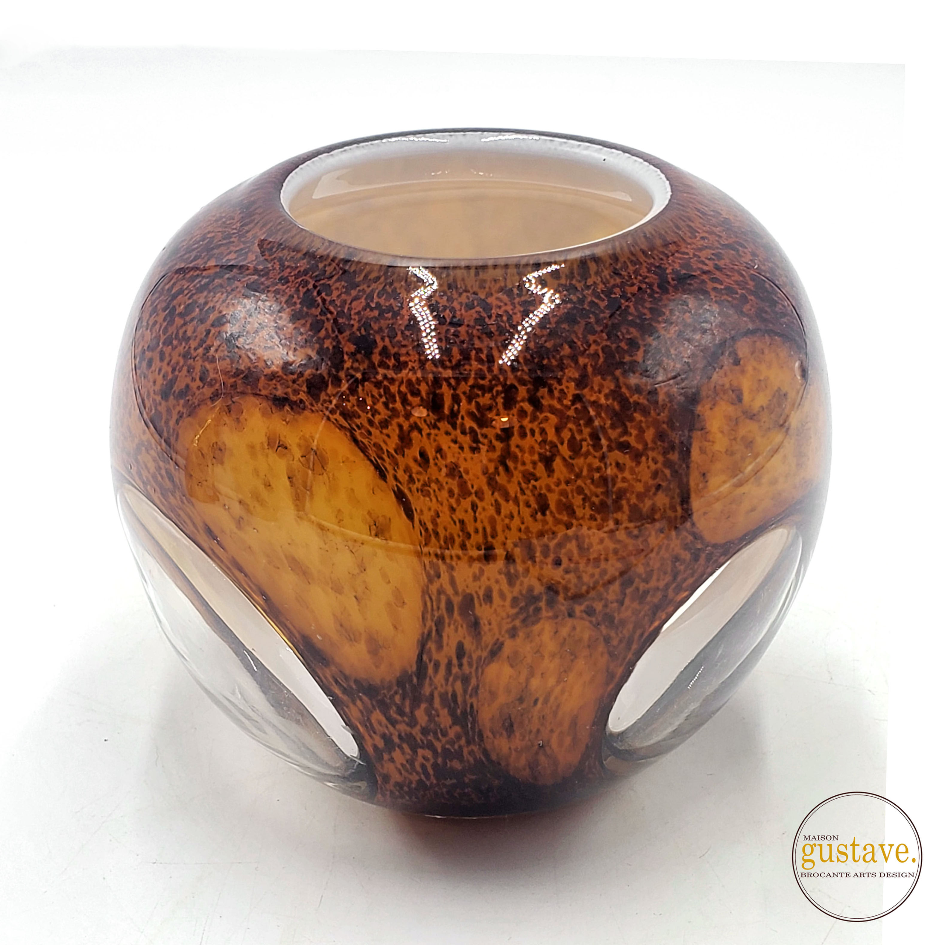 Vase en verre soufflé rond | Fenêtres verre clair
