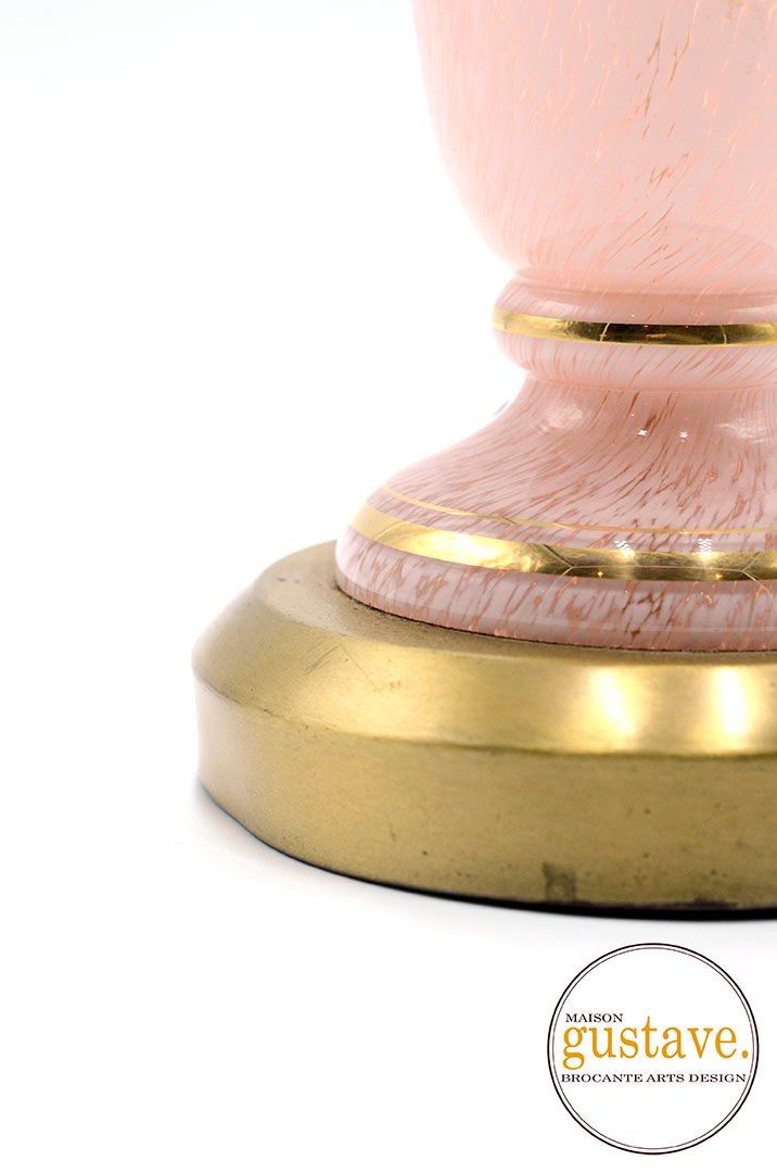 Thumbnail: Lampe de table en verre soufflé rose