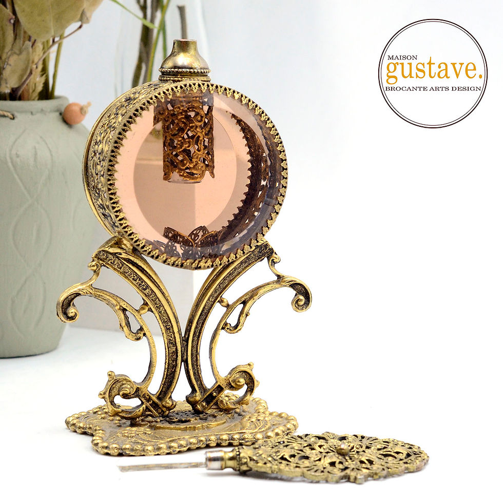 Miniature : Parfumeuse en laiton et verre biseauté