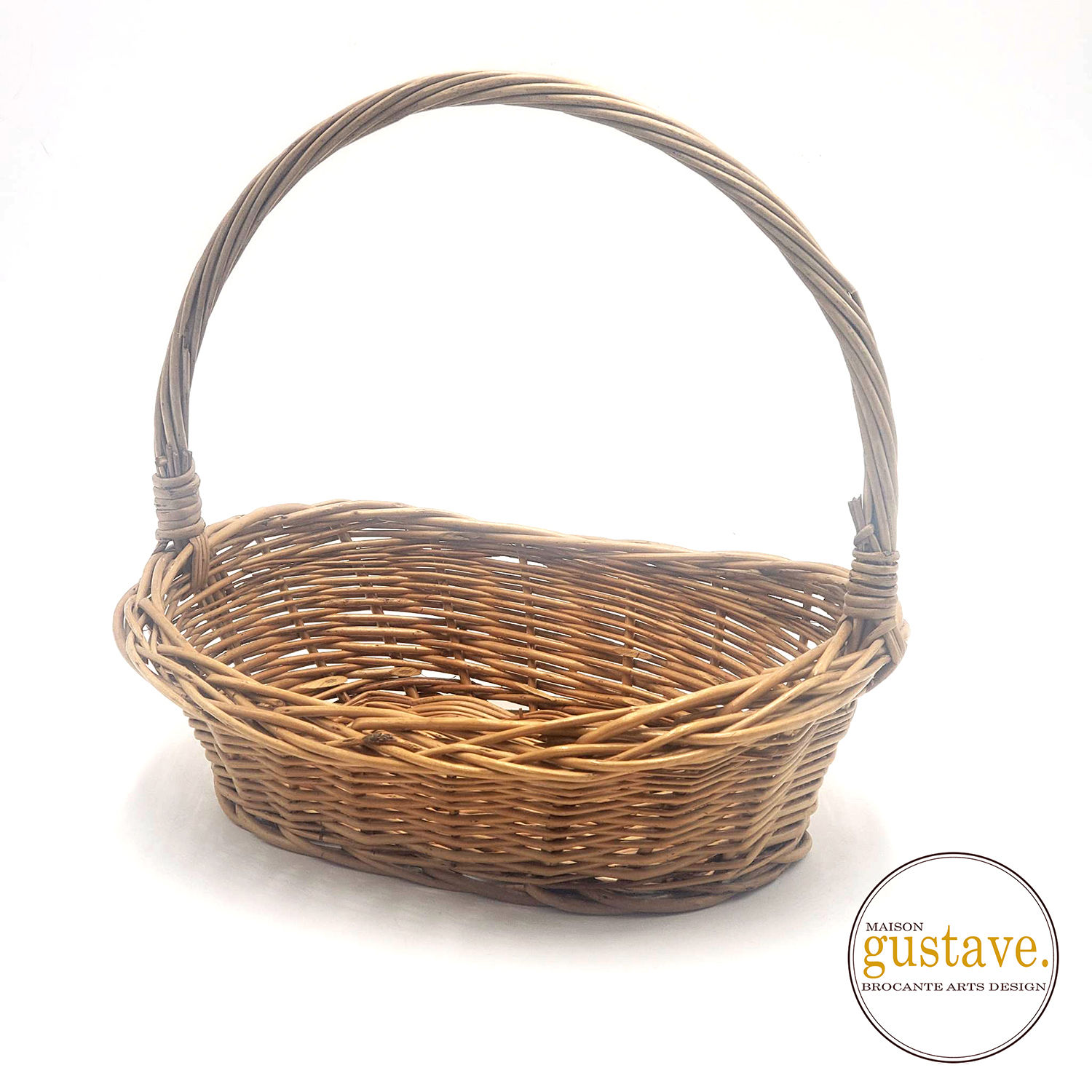 Panier en rotin avec poignée
