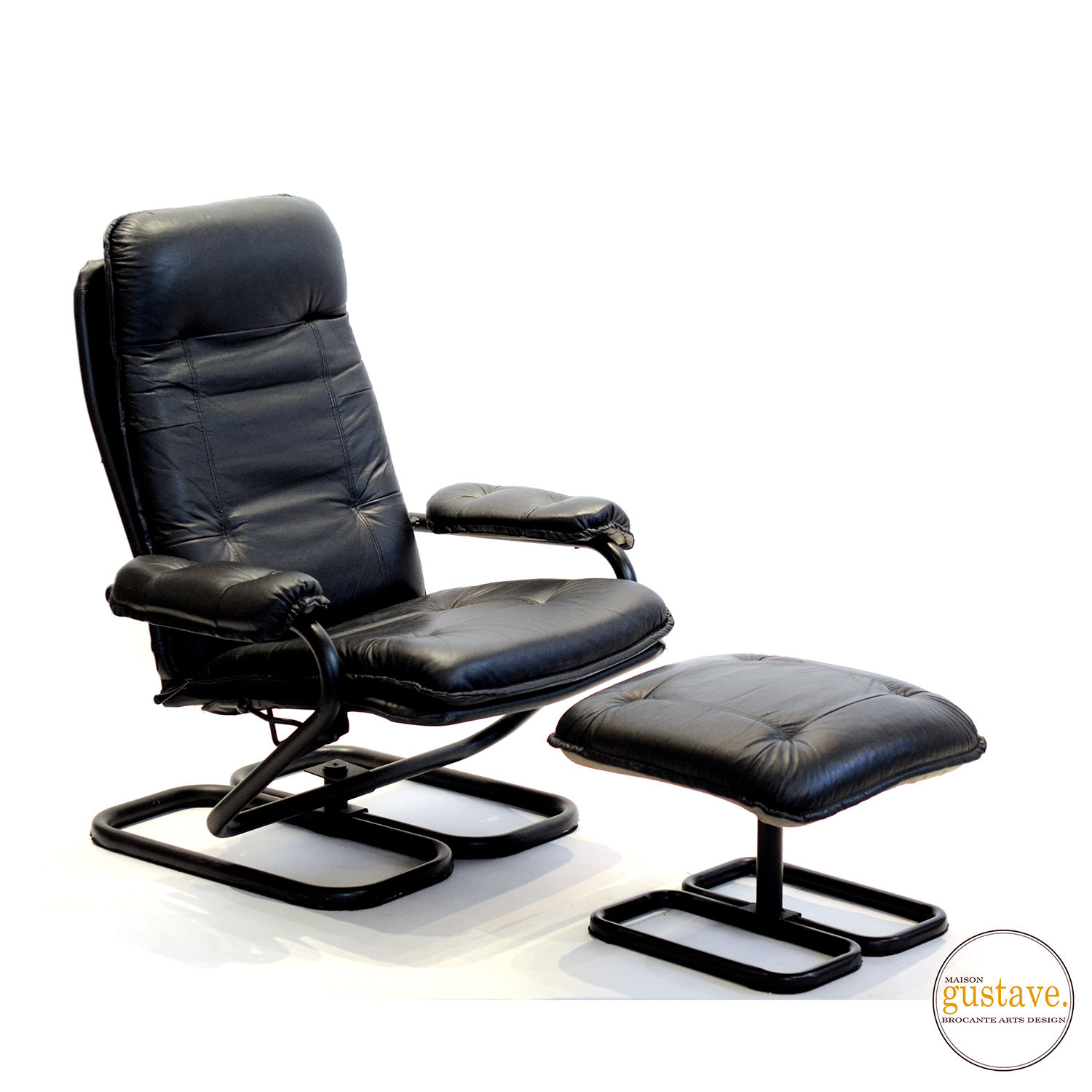 Fauteuil inclinable avec ottoman en cuirette noire